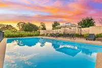 Burringa Garden Motel Hotels in Lake Albert