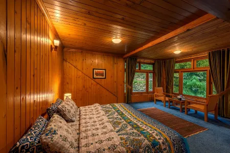 RiverEdge Luxury Resort Отели в г. Kaghan