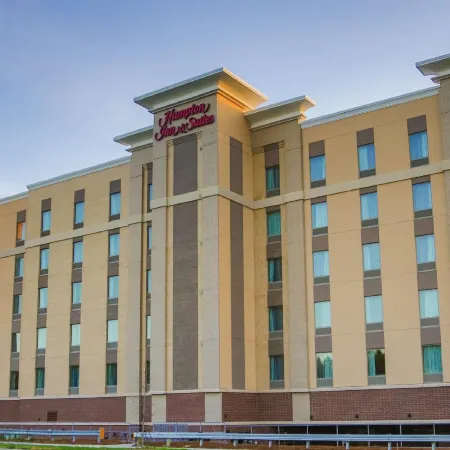 Hampton Inn & Suites Charlotte Ballantyne Отели в г. Мекленберг
