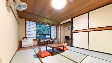 Iwazonokan Отели в г. Минамиарупусу