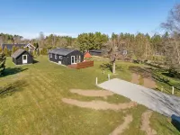 "Julla" - 1.5km from the Sea Hotels in Hals