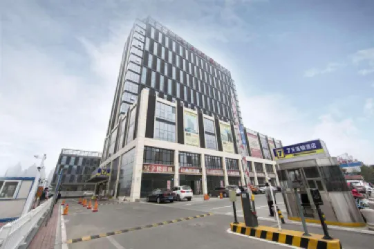 โรงแรมในเครือเซเว่น เดย์ อินน์ (สถานีรถไฟฉินหวงต้าว) โรงแรมใน