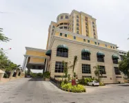 The Residency Towers Chennai Hotel dekat Marundeeswarar Temple