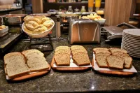 Quality Hotel Blumenau - breakfast