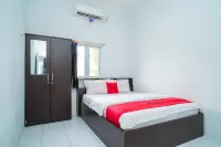 RedDoorz Near Universitas Palangkaraya 2