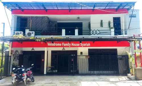 OYO 1380 Velodrome Family House Syariah