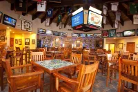Clarion Suites Roatan at Pineapple Villas - breakfast