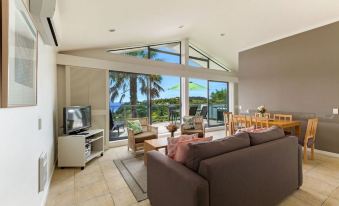 Villa Topaz at Palm Beach by Waiheke Unlimited