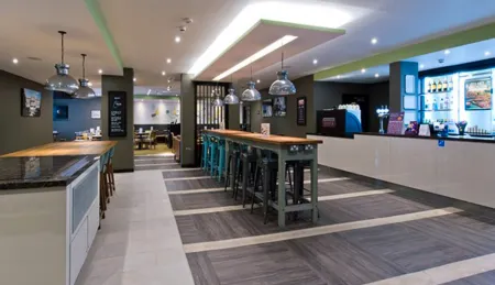 Premier Inn Chesterfield Town Centre Отели в г. Честерфилд