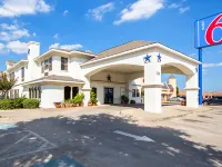 Motel 6 Irving, TX - Irving DFW Airport South Hotels in Irving