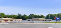 Americas Best Value Inn - Port Jefferson Station Long Island - Motels