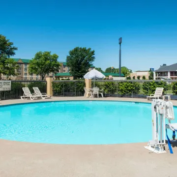 Baymont by Wyndham Clarksville Northeast