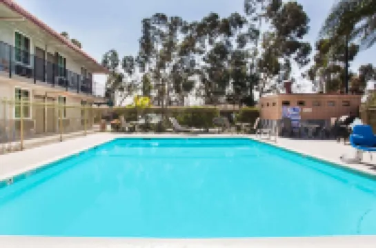 Super 8 by Wyndham Redlands/San Bernardino Hotels in Redlands