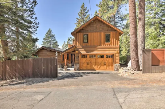 Hot Tub & Lake Tahoe Views: Kings Beach Lodge