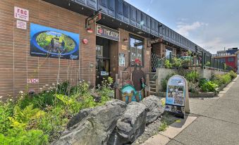 Idyllic Dtwn Anchorage Condo w/ Fireplace!
