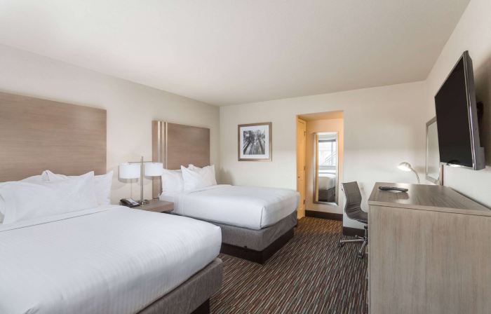 Days Inn by Wyndham Yosemite Area
