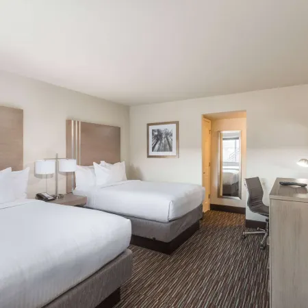 Days Inn by Wyndham Yosemite Area
