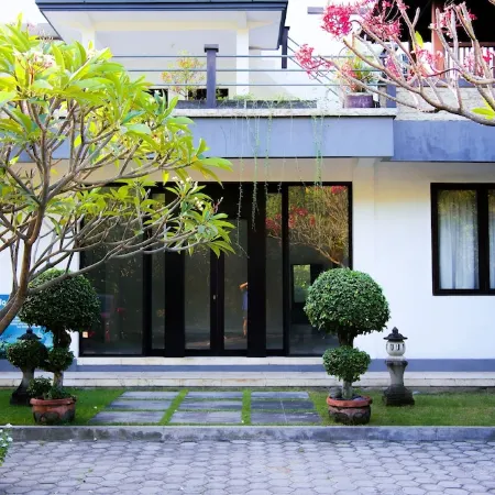 Alam Bali Beach Resort Отели рядом с достопримечательностью «Пляж Амед»