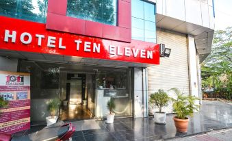 FabHotel Ten Eleven