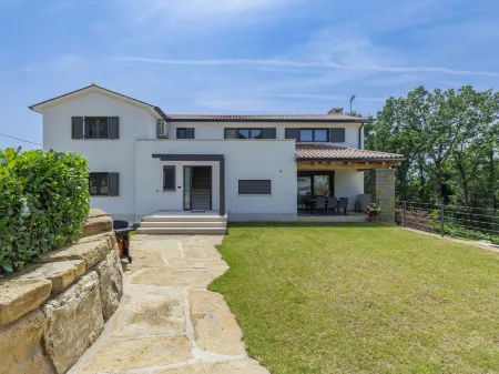 Rokvilla Отели в г. Крушвари