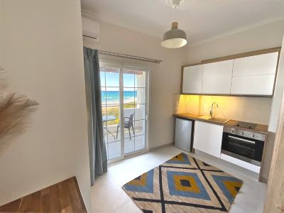 Beachfront 2-Bed Luxury Suite - Agios Gordios, Corfu, Greece