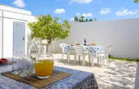 Villa Diamante Torre Lapillo with Air Conditioning, Parking and Wi-Fi