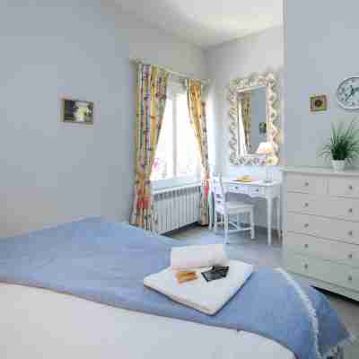 Alan Rooms