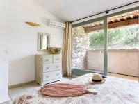 Odalys Référence la Bastide des Chênes Hotels in Gordes
