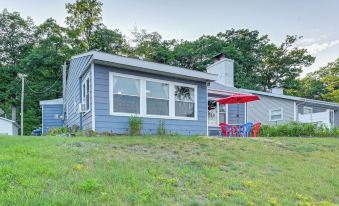 Seasonal Lakefront Tawas City Home w/ Grill!