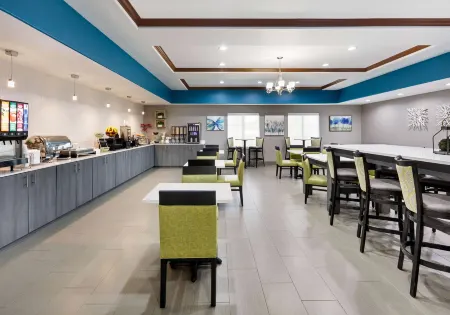 La Quinta Inn & Suites by Wyndham Sulphur Springs