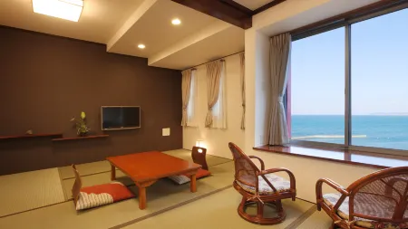 Tarobe Отели рядом с достопримечательностью «Daifukuji Temple (Gake Kannon)»