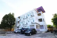 Rumah Kayu Manis Bintaro Hotel di Kecamatan Pesanggrahan
