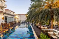 King Jason Paphos - Designed for Adults by Louis Hotels - Uima-altaat