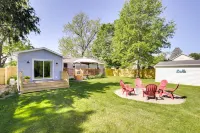 Three Oaks Home w/ Guest House - 8 Mi to Beach! - Wi-Fi