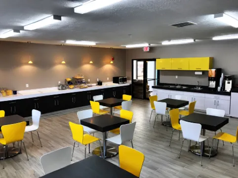 布里奇普安特套房飯店