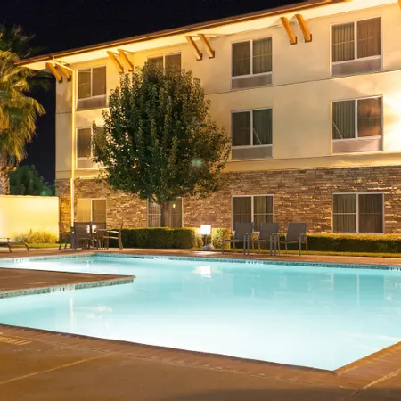 Holiday Inn Express & Suites TURLOCK-HWY 99 by IHG