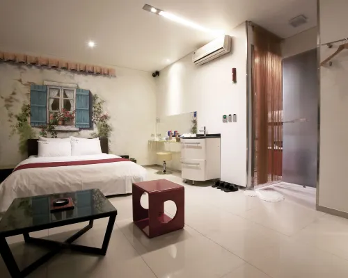 Suyu Solid Hotel Hotels near Suyu Station