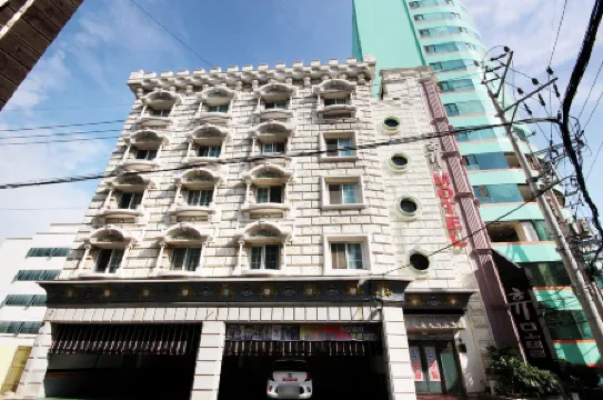 Busan Songdo Hyu Отели рядом с достопримечательностью «Морской пляж Тадэпхо»