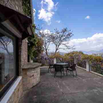 Avenida Himalayan Retreat Hotel Exterior