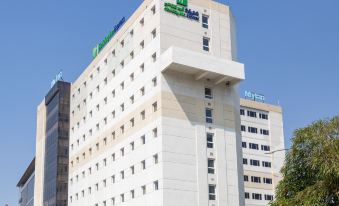 Holiday Inn Express Hyderabad Hitec City