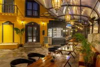 Whoopers Boutique Hostel, Anjuna