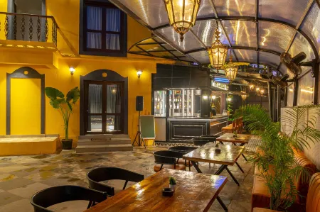 Whoopers Boutique Hostel, Anjuna Отели рядом с достопримечательностью «Tantra Rock Cliff»