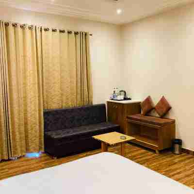 Desi Thath Resort Rooms