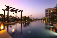 Hyatt Pune - Pools