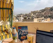 Villa Mira Guesthouse 1 - Downtown Central Amman - Al Diyrih - Mountain view
