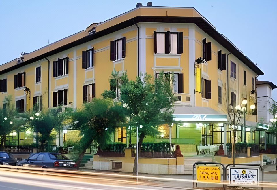 hotel overview picture