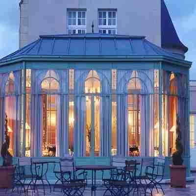 Château de Courcelles Hotel Exterior