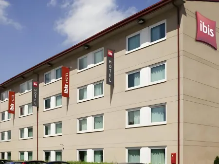 Ibis Barcelona Cornella
