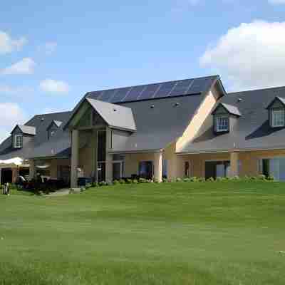 Le Domaine du Golf Country Club de Bigorre Hotel Exterior