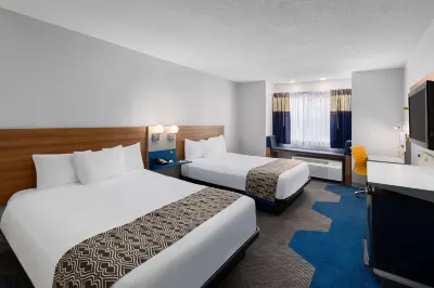 Microtel Inn & Suites by Wyndham Bowling Green